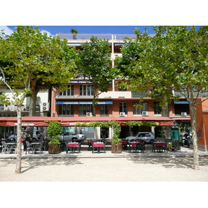 รูปถ่าย ฝรั่งเศส(France) วังซ์(Vence) จัตุรัสกร็องฌาร์แด็ง(Place du Grand Jardin) 2007-07 17