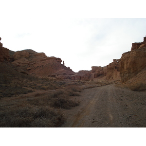 รูปถ่าย คาซัคสถาน(Kazakhstan) หุบผาชารึน(Charyn Canyon) 2007-03 60