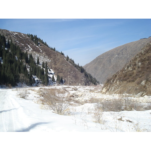 รูปถ่าย คาซัคสถาน(Kazakhstan) อุทยานแห่งชาติอีเลอาลาเตา(Ile Alatau National Park) 2007-03 26