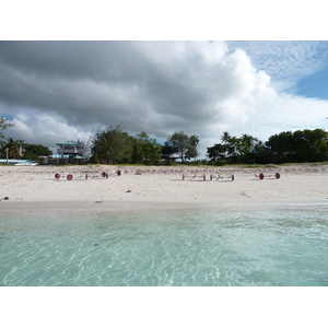 รูปถ่าย นิวแคลิโดเนีย(New Caledonia) เกาะลีฟู(Lifou) อ่าวชาโตบรีย็อง(Chateaubriand Bay) 2010-05 10