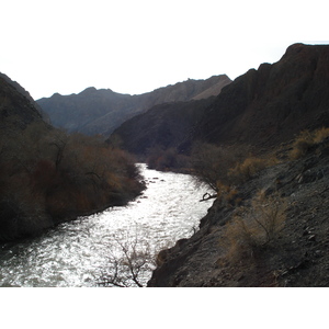 รูปถ่าย คาซัคสถาน(Kazakhstan) หุบผาชารึน(Charyn Canyon) 2007-03 200