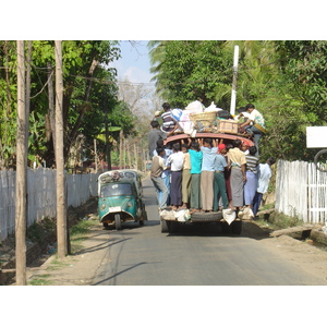 รูปถ่าย พม่า(Myanmar) มะริด(Myeik (Mergui)) 2005-01 197