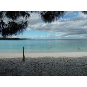 รูปถ่าย นิวแคลิโดเนีย(New Caledonia) เกาะลีฟู(Lifou) อ่าวชาโตบรีย็อง(Chateaubriand Bay) 2010-05 70