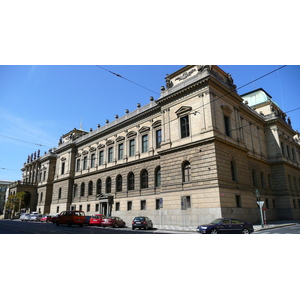 รูปถ่าย สาธารณรัฐเช็ก(Czech Republic) ปราก(Prague) 17 ลิสโตปาดื(17 Listopadu) 2007-07 15