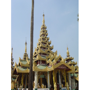 รูปถ่าย พม่า(Myanmar) ย่างกุ้ง(Yangon) พระมหาเจดีย์ชเวกากอง(Shwedagon Pagoda) 2005-01 41