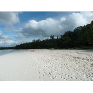 รูปถ่าย นิวแคลิโดเนีย(New Caledonia) เกาะลีฟู(Lifou) อ่าวชาโตบรีย็อง(Chateaubriand Bay) 2010-05 43