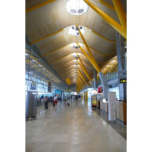 รูปถ่าย สเปน(Spain) มาดริค(Madrid) ท่าอากาศยานบาราคัส(Barajas Airport) 2007-09 52