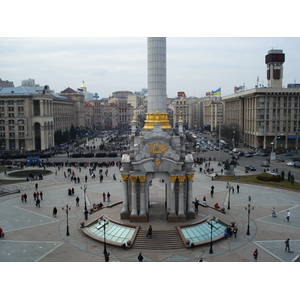 รูปถ่าย ยูเครน(Ukraine) เคียฟ(Kiev) ถนนเครชชาตือค(Kreschatyk Street) 2007-03 61