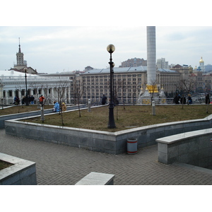รูปถ่าย ยูเครน(Ukraine) เคียฟ(Kiev) ถนนเครชชาตือค(Kreschatyk Street) 2007-03 11