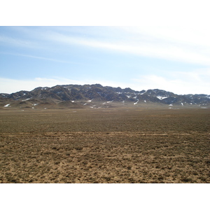 รูปถ่าย คาซัคสถาน(Kazakhstan) ถนนจากอัลมาตีไปหุบผาชารึน(Almaty to Charyn Canyon road) 2007-03 162