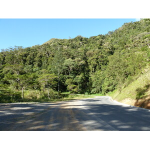 รูปถ่าย นิวแคลิโดเนีย(New Caledonia) ถนนจากกานาลาไปลาฟัว(Canala to La Foa road) 2010-05 62