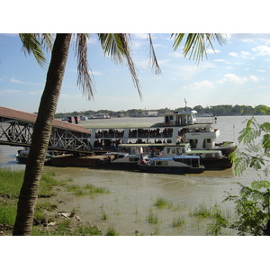 รูปถ่าย พม่า(Myanmar) ย่างกุ้ง(Yangon) 2005-01 109