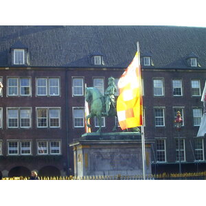 รูปถ่าย เยอรมนี(Germany) ดัสเซลดอร์ฟ(Dusseldorf) 2000-04 12