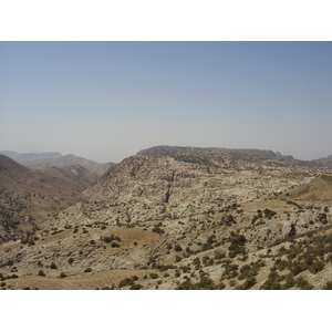 รูปถ่าย จอร์แดน(Jordan) ถนนจากเปตราไปดานา(Petra to Dana road) 2004-10 2