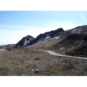 รูปถ่าย คาซัคสถาน(Kazakhstan) ถนนจากอัลมาตีไปหุบผาชารึน(Almaty to Charyn Canyon road) 2007-03 49