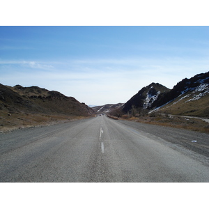 รูปถ่าย คาซัคสถาน(Kazakhstan) ถนนจากอัลมาตีไปหุบผาชารึน(Almaty to Charyn Canyon road) 2007-03 33