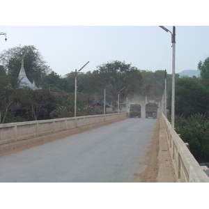รูปถ่าย พม่า(Myanmar) ถนนจากทวายไปหาดหม่องมะกัน(Road from Dawei to Maungmagan beach) 2005-01 7