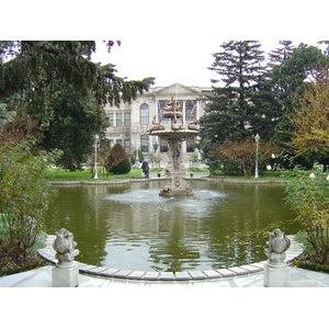 รูปถ่าย ตุรกี(Turkey) อิสตันบูล(Istanbul) พระราชวังโดลมาบาห์เช(Dolmabahce Palace) 2004-12 17