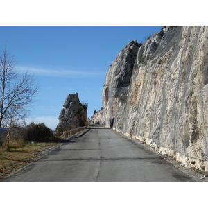 รูปถ่าย ฝรั่งเศส(France) ถนนจากกูร์เซกูลไปเกรโอลีแยร์-เล-เนจ(Coursegoule to Greolieres les neiges road) 2007-01 17