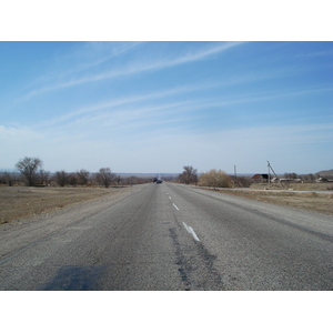 รูปถ่าย คาซัคสถาน(Kazakhstan) ถนนจากอัลมาตีไปหุบผาชารึน(Almaty to Charyn Canyon road) 2007-03 98