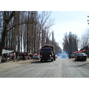 รูปถ่าย คาซัคสถาน(Kazakhstan) ถนนจากอัลมาตีไปหุบผาชารึน(Almaty to Charyn Canyon road) 2007-03 58