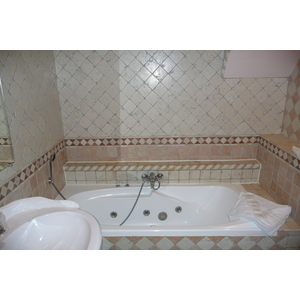 รูปถ่าย ฝรั่งเศส(France) โบแกร์(Beaucaire) โรงแรมเลด็อกตริแนร์(Les Doctrinaires Hotel) 2008-04 21