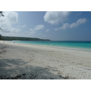 รูปถ่าย นิวแคลิโดเนีย(New Caledonia) เกาะลีฟู(Lifou) อ่าวชาโตบรีย็อง(Chateaubriand Bay) 2010-05 15