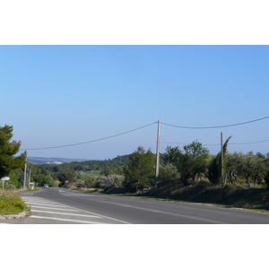 รูปถ่าย ฝรั่งเศส(France) โพรว็องส์(Provence) ถนนจากโบเดอโพรว็องส์ไปตาราสกง(Baux de Provence to Tarascon road) 2008-04 10