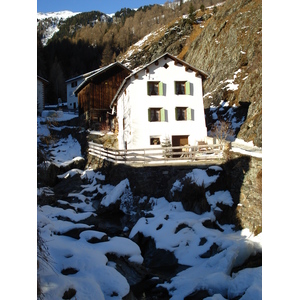 รูปถ่าย สวิสเซอร์แลนด์(Switzerland) ถนนจากคูร์ไปเซนต์มอริตซ์(Chur to St Moritz Road) 2007-01 19