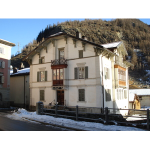 รูปถ่าย สวิสเซอร์แลนด์(Switzerland) ถนนจากคูร์ไปเซนต์มอริตซ์(Chur to St Moritz Road) 2007-01 16