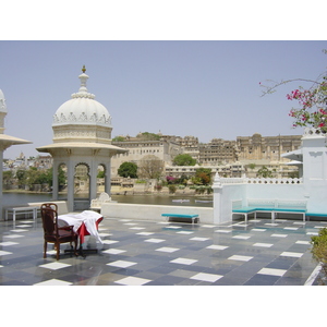 รูปถ่าย อินเดีย(India) อูไดปูร์(Udaipur) โรงแรมเลคพาเลซ(Lake Palace Hotel) 2003-05 0