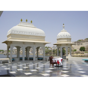 รูปถ่าย อินเดีย(India) อูไดปูร์(Udaipur) โรงแรมเลคพาเลซ(Lake Palace Hotel) 2003-05 14