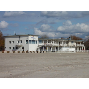รูปถ่าย เอสโตเนีย(Estonia) แพร์นู(Parnu) 2009-04 19
