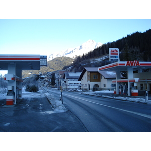 รูปถ่าย สวิสเซอร์แลนด์(Switzerland) ถนนจากคูร์ไปเซนต์มอริตซ์(Chur to St Moritz Road) 2007-01 18