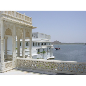 รูปถ่าย อินเดีย(India) อูไดปูร์(Udaipur) โรงแรมเลคพาเลซ(Lake Palace Hotel) 2003-05 10