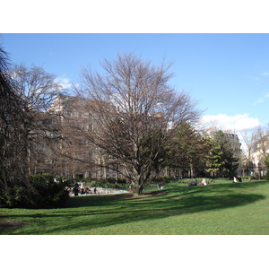 รูปถ่าย ฝรั่งเศส(France) ปารีส(Paris) คุ้มที่ 8(8th Arrondissement) สวนมงโซ(Monceau Garden) 2006-03 63