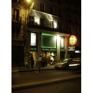 รูปถ่าย ฝรั่งเศส(France) ปารีส(Paris) ปิกาลยามค่ำคืน(Pigalle by night) 2007-07 3