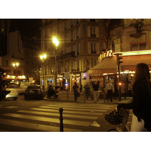 รูปถ่าย ฝรั่งเศส(France) ปารีส(Paris) ปิกาลยามค่ำคืน(Pigalle by night) 2007-07 22
