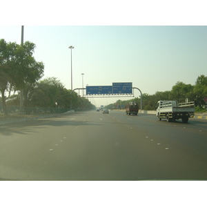 รูปถ่าย สหรัฐอาหรับเอมิเรตส์(United Arab Emirates) จากอัลเลอินไปถนนอาบูดาบี(Al Ain to Abu Dhabi Road) 2005-09 2