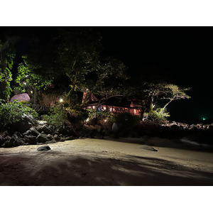 รูปถ่าย ไทย(Thailand) ภูเก็ต(Phuket) หาดกะรน(Karon Beach) ร้านอาหารออนเดอะร็อก(On the rock Restaurant) 2021-12 15