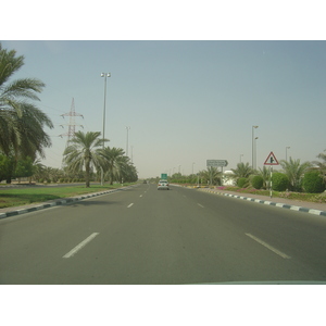 รูปถ่าย สหรัฐอาหรับเอมิเรตส์(United Arab Emirates) จากอัลเลอินไปถนนอาบูดาบี(Al Ain to Abu Dhabi Road) 2005-09 15