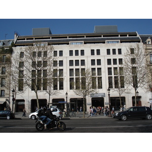 รูปถ่าย ฝรั่งเศส(France) ปารีส(Paris) ช็องเซลีเซ(Champs Elysees) 2006-04 40