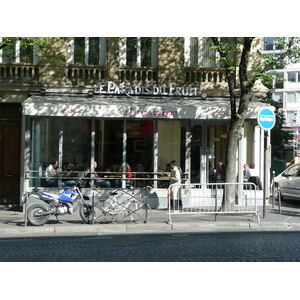 รูปถ่าย ฝรั่งเศส(France) ปารีส(Paris) คุ้มที่ 17 (17th Arrondissement) ถนนวากราม(Avenue de Wagram) 2007-05 62