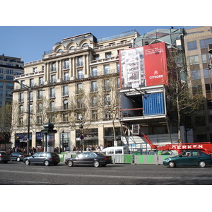 รูปถ่าย ฝรั่งเศส(France) ปารีส(Paris) ช็องเซลีเซ(Champs Elysees) 2006-04 58