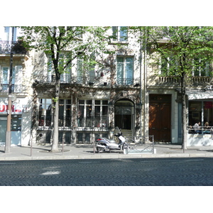 รูปถ่าย ฝรั่งเศส(France) ปารีส(Paris) คุ้มที่ 17 (17th Arrondissement) ถนนวากราม(Avenue de Wagram) 2007-05 12