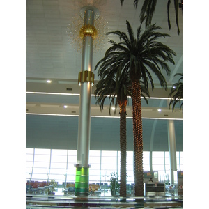 รูปถ่าย สหรัฐอาหรับเอมิเรตส์(United Arab Emirates) ดูไบ(Dubai) สนามบินดูไบ(Dubai International Airport) 2005-03 1