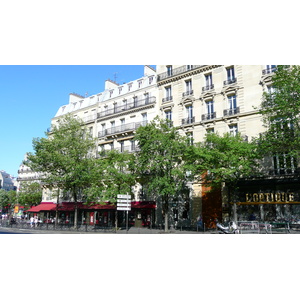 รูปถ่าย ฝรั่งเศส(France) ปารีส(Paris) คุ้มที่ 17 (17th Arrondissement) ถนนวากราม(Avenue de Wagram) 2007-05 67