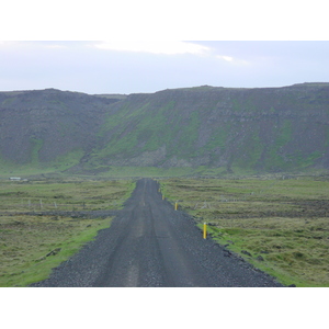 รูปถ่าย ไอซ์แลนด์(Iceland) ถนนหมายเลข 42 ใกล้เซลโวกูร์(Road 42 near Selvogur) 2003-06 7