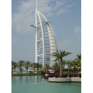 รูปถ่าย สหรัฐอาหรับเอมิเรตส์(United Arab Emirates) ดูไบ(Dubai) มะดีนัตจุมัยเราะห์(Medina Jumeirah) 2005-03 10