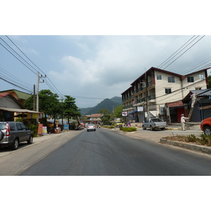 รูปถ่าย ไทย(Thailand) เกาะช้าง(Ko Chang) ถนนบนเกาะ(Island road) 2011-02 76
